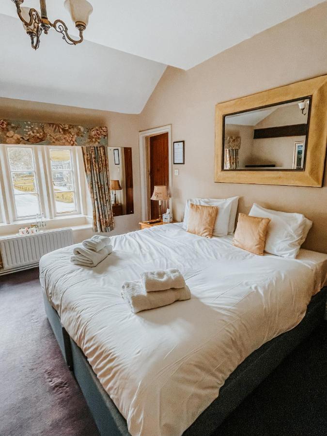 Hotel The Red Lion & Manor House à Burnsall Extérieur photo