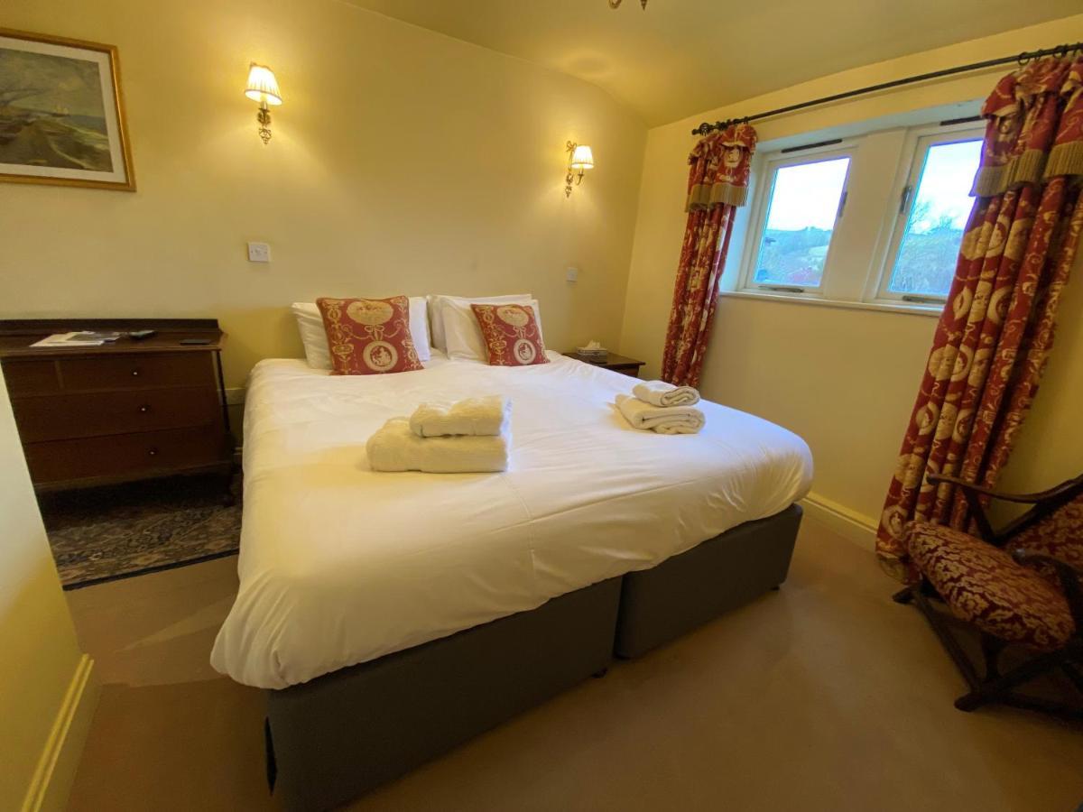Hotel The Red Lion & Manor House à Burnsall Extérieur photo
