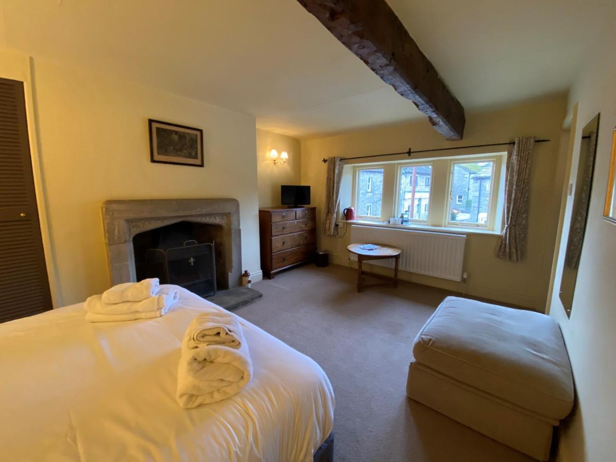 Hotel The Red Lion & Manor House à Burnsall Extérieur photo